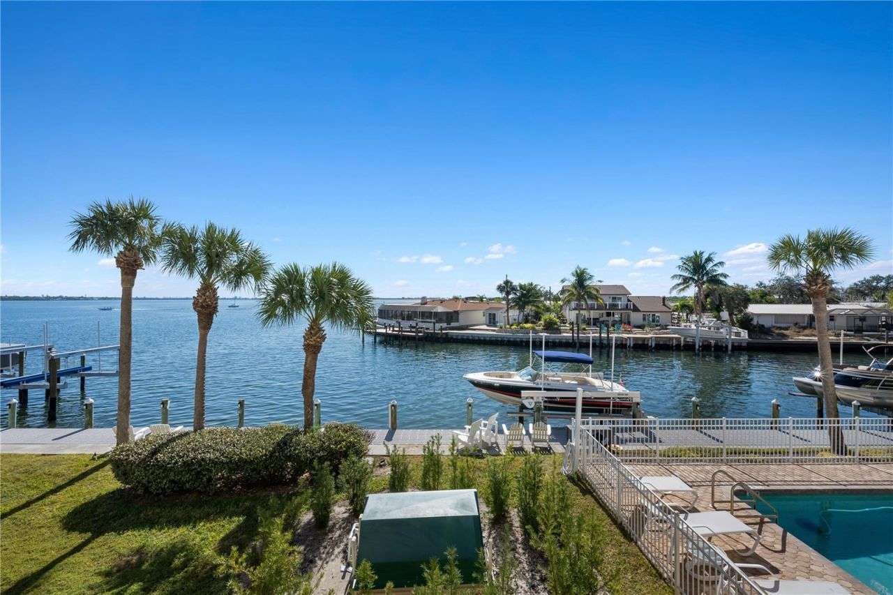 9923 Manatee Avenue W, Bradenton, FL 34209 Photo