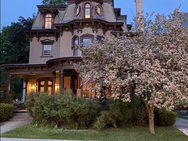630 N Broadway, Saratoga Springs, NY 12866