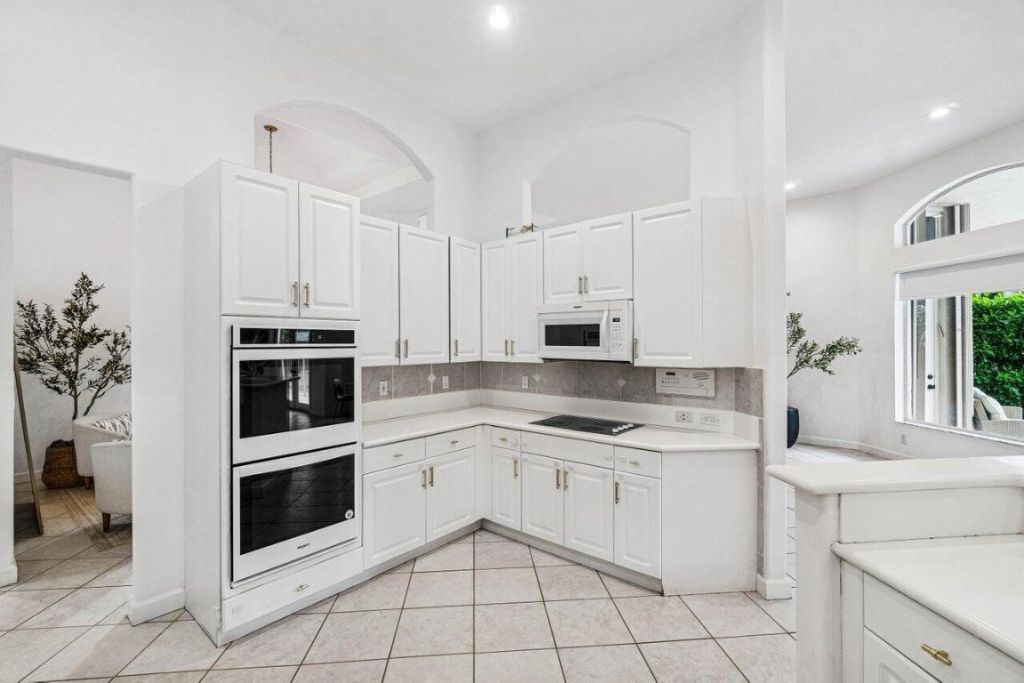 9641 Parkview Avenue, Boca Raton, FL 33428 Photo