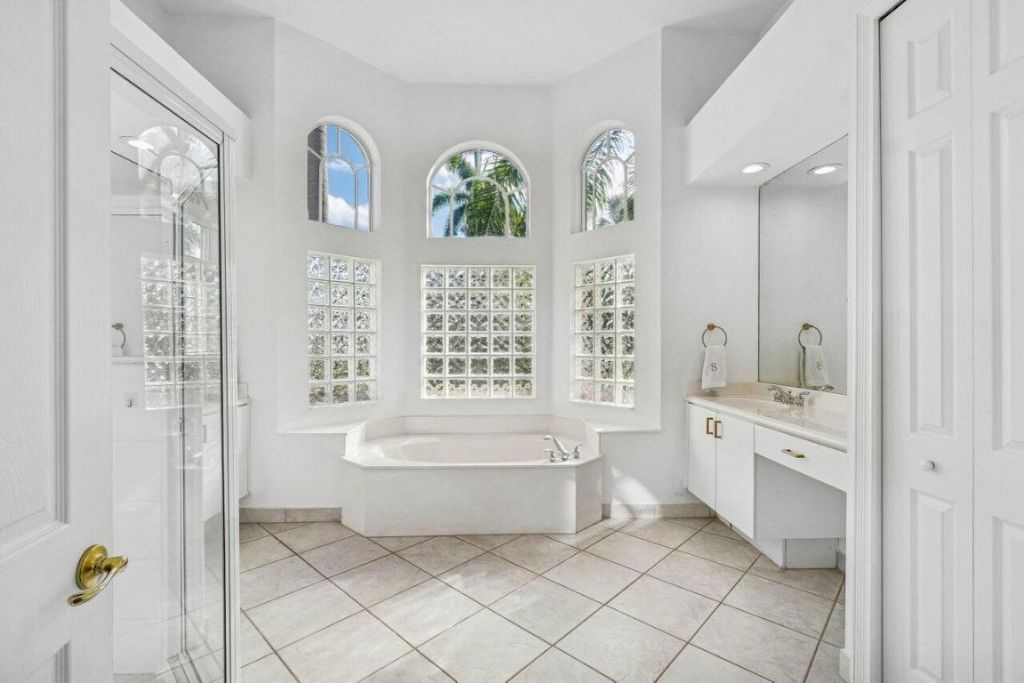 9641 Parkview Avenue, Boca Raton, FL 33428 Photo