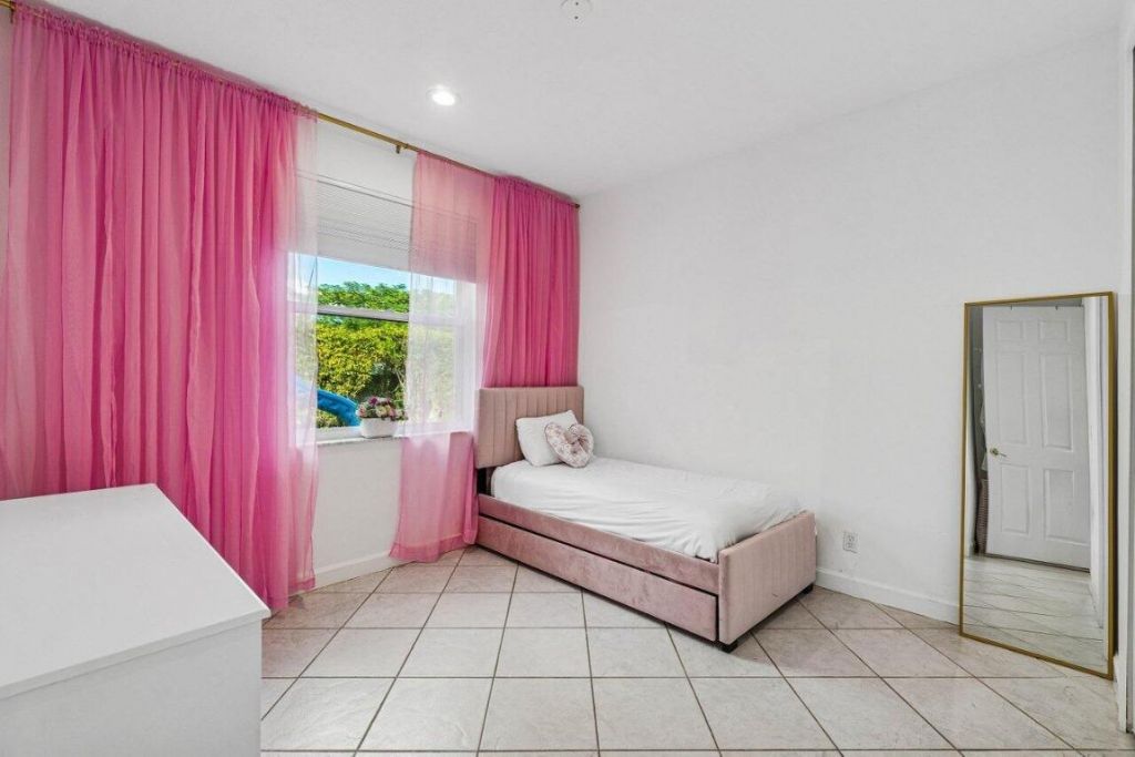 9641 Parkview Avenue, Boca Raton, FL 33428 Photo