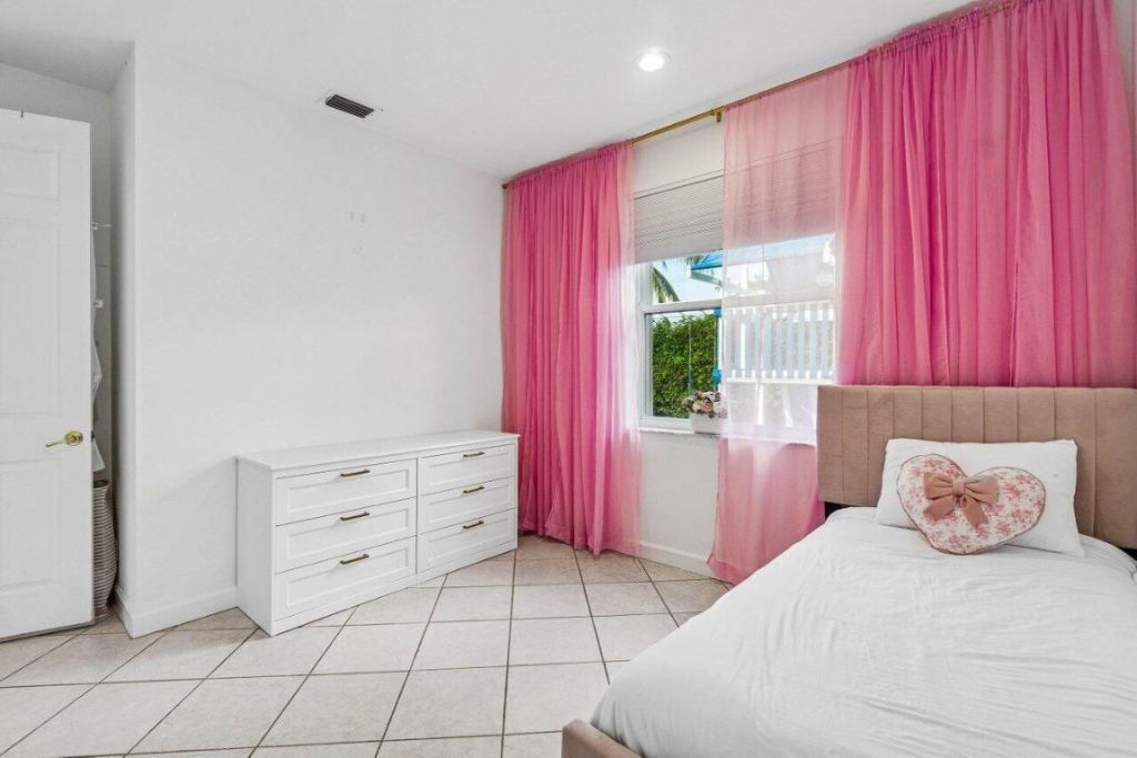 9641 Parkview Avenue, Boca Raton, FL 33428 Photo