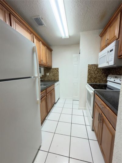 15675 SW 74th Circle Drive, Unit 14, Miami, FL 33193 Photo