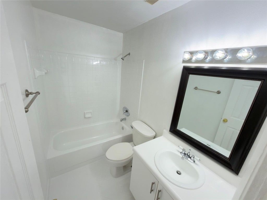 15675 SW 74th Circle Drive, Unit 14, Miami, FL 33193 Photo