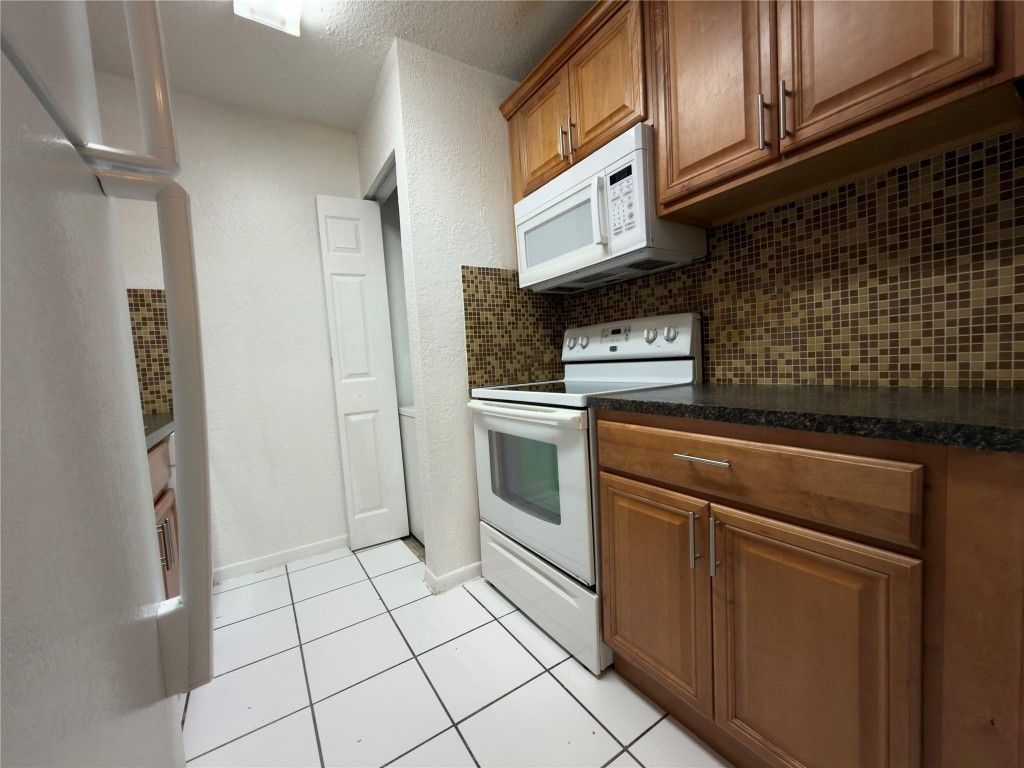 15675 SW 74th Circle Drive, Unit 14, Miami, FL 33193 Photo