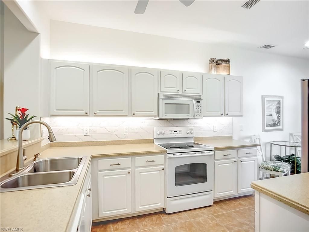 20910 Calle Cristal Ln, Unit 3, North Fort Myers, FL 33917 Photo