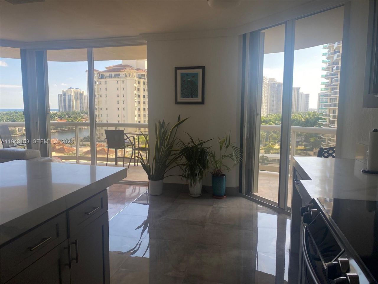 20191 E Country Club Dr , Unit 911, Aventura, FL 33180 Photo