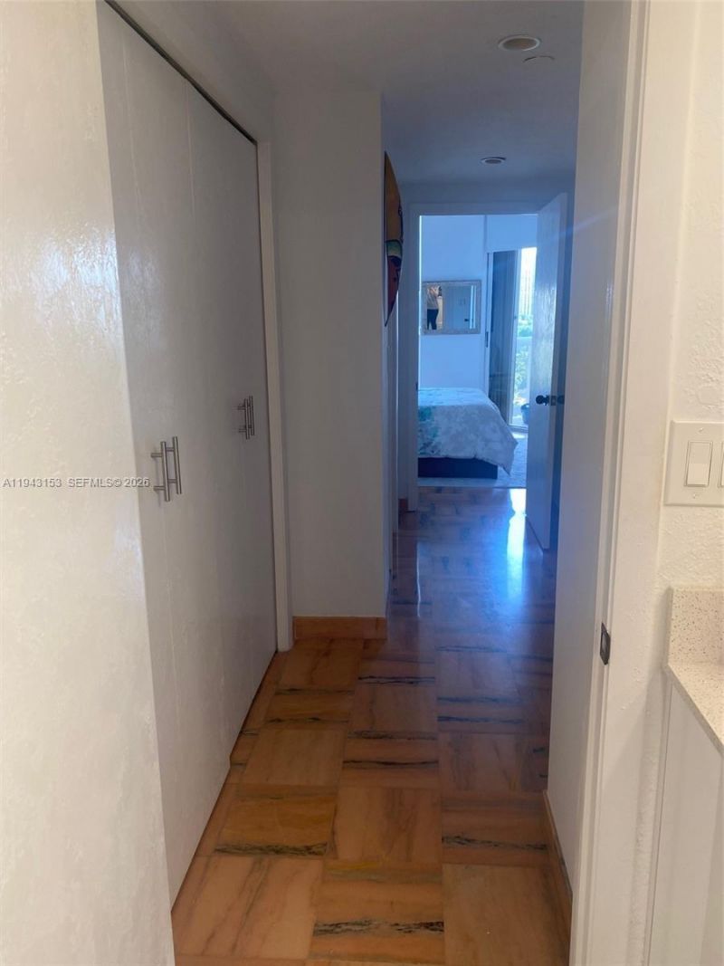 20191 E Country Club Dr , Unit 911, Aventura, FL 33180 Photo