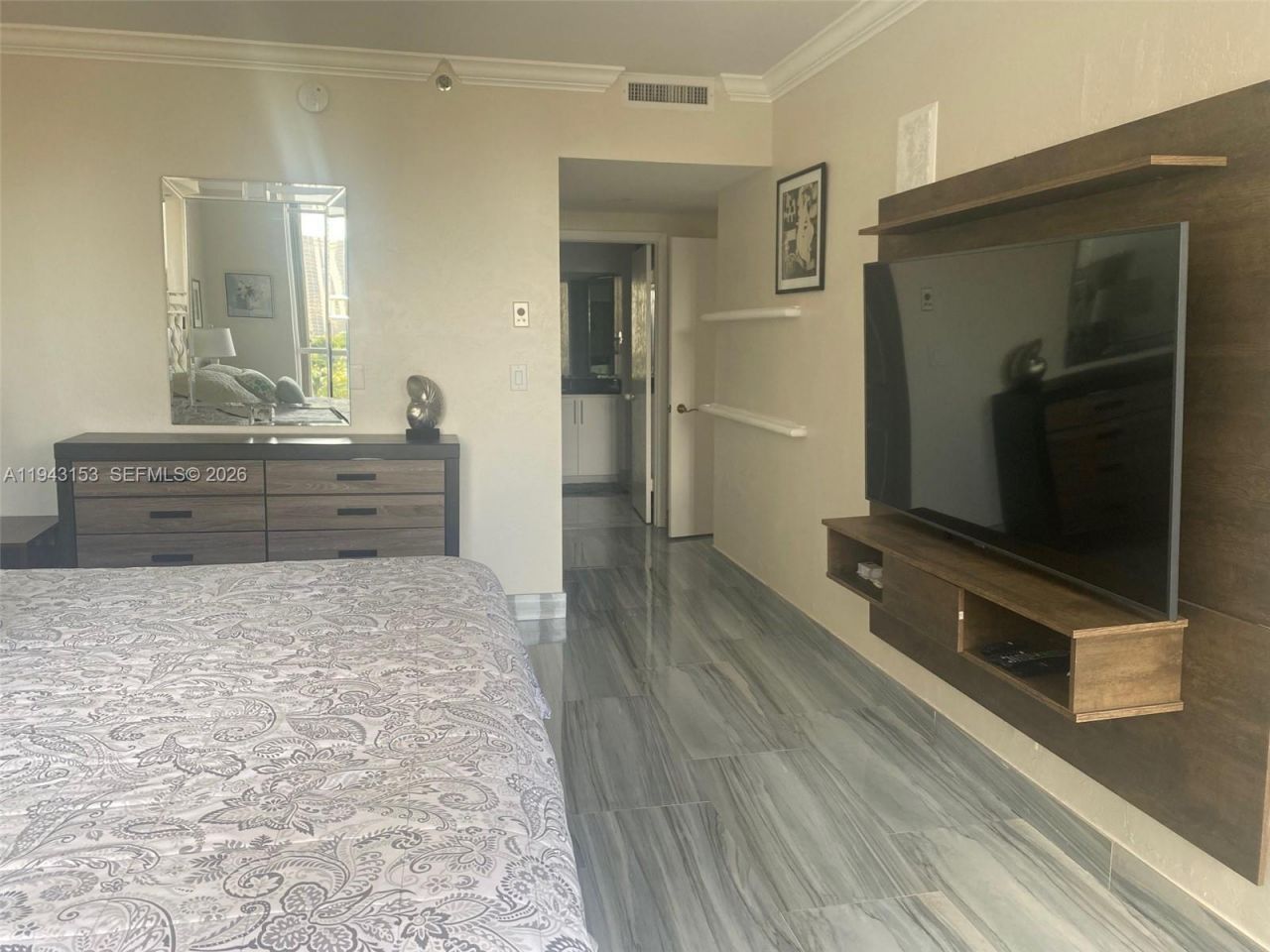 20191 E Country Club Dr , Unit 911, Aventura, FL 33180 Photo