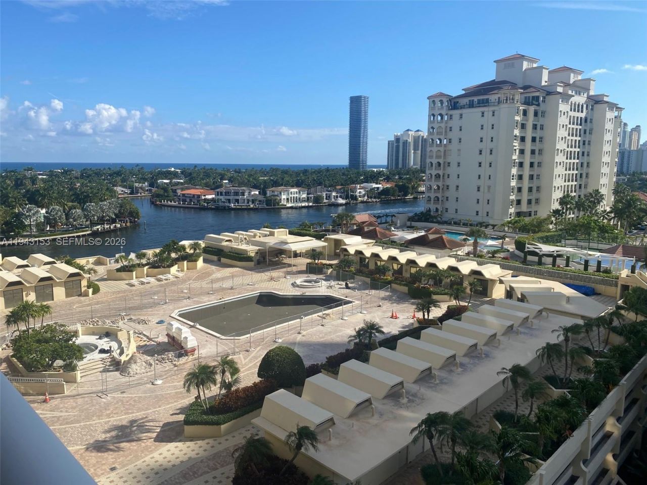 20191 E Country Club Dr , Unit 911, Aventura, FL 33180 Photo