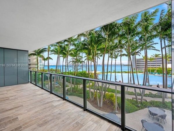 650 NE 32nd St, Unit 602, Miami, FL 33137