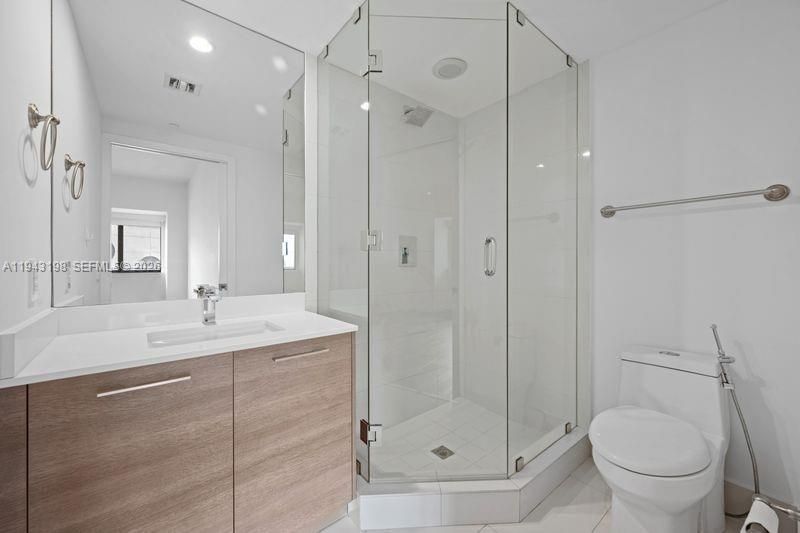 650 NE 32nd St, Unit 602, Miami, FL 33137 Photo