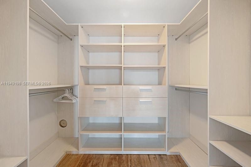 650 NE 32nd St, Unit 602, Miami, FL 33137 Photo