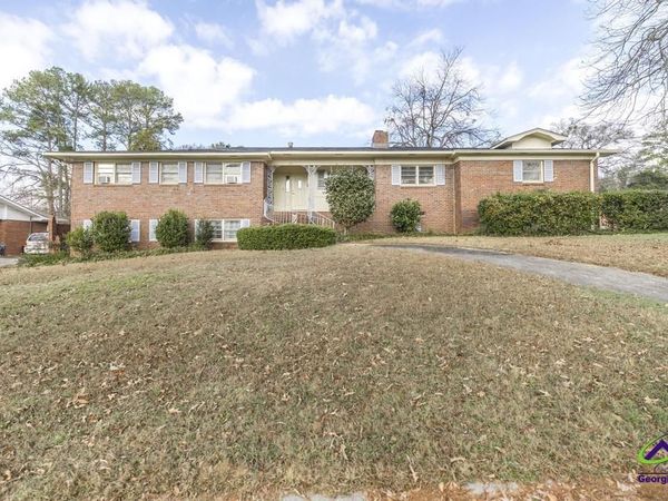 100 Edgewood Avenue, Warner Robins, GA 31088