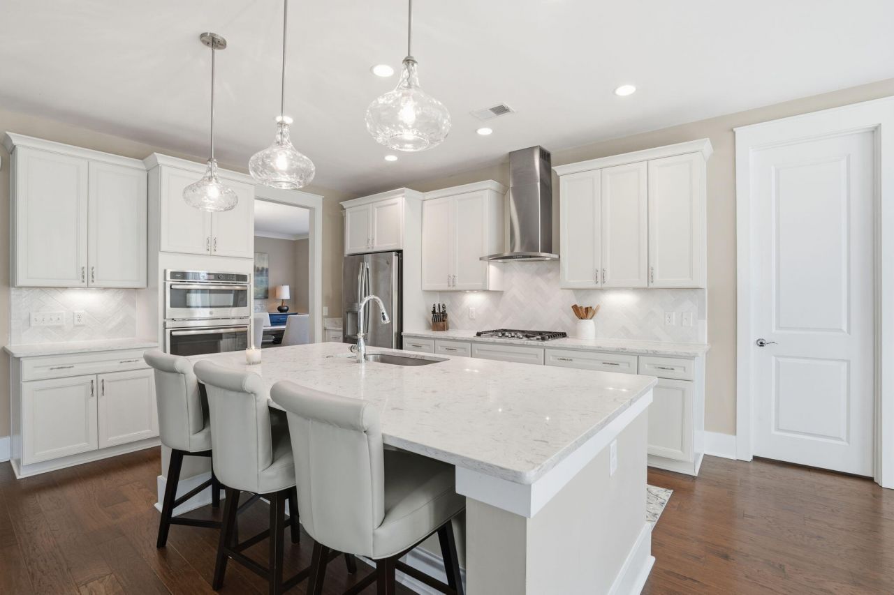 331 Weston Hall Drive Photo 1