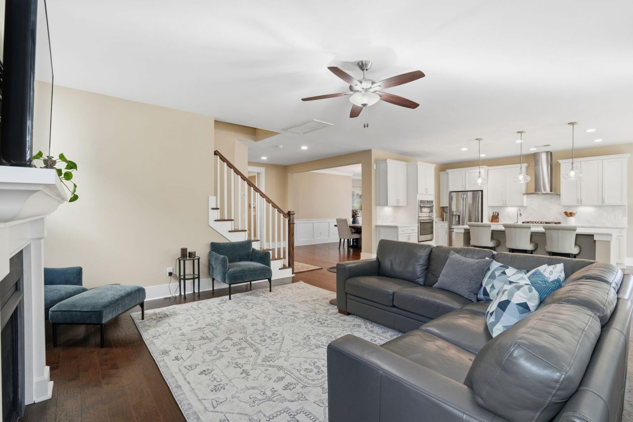 331 Weston Hall Drive Photo 12