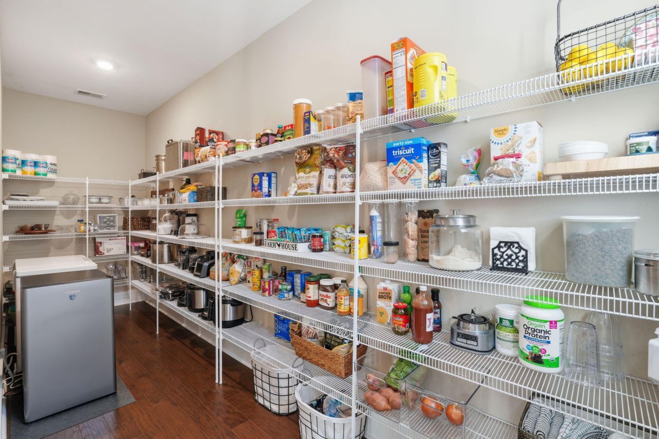 331 Weston Hall Drive Photo 17