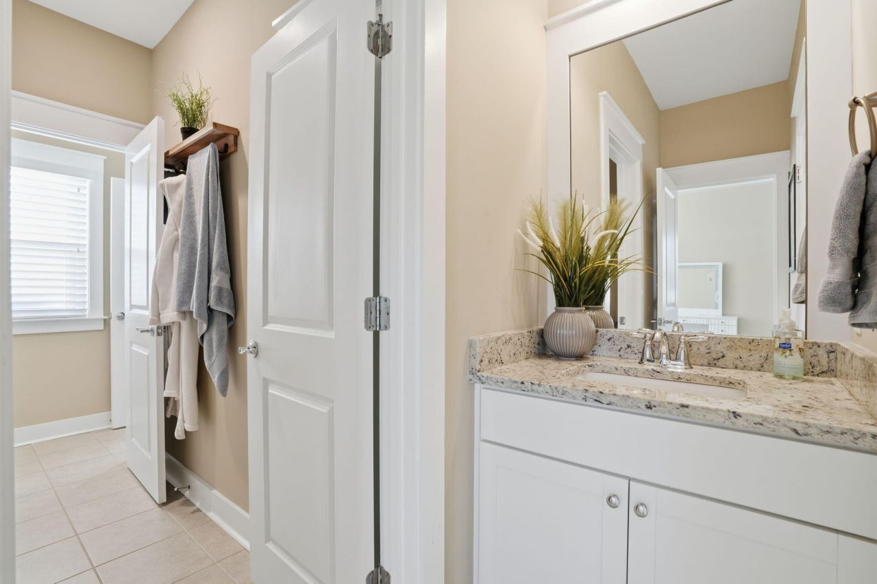 331 Weston Hall Drive Photo 32