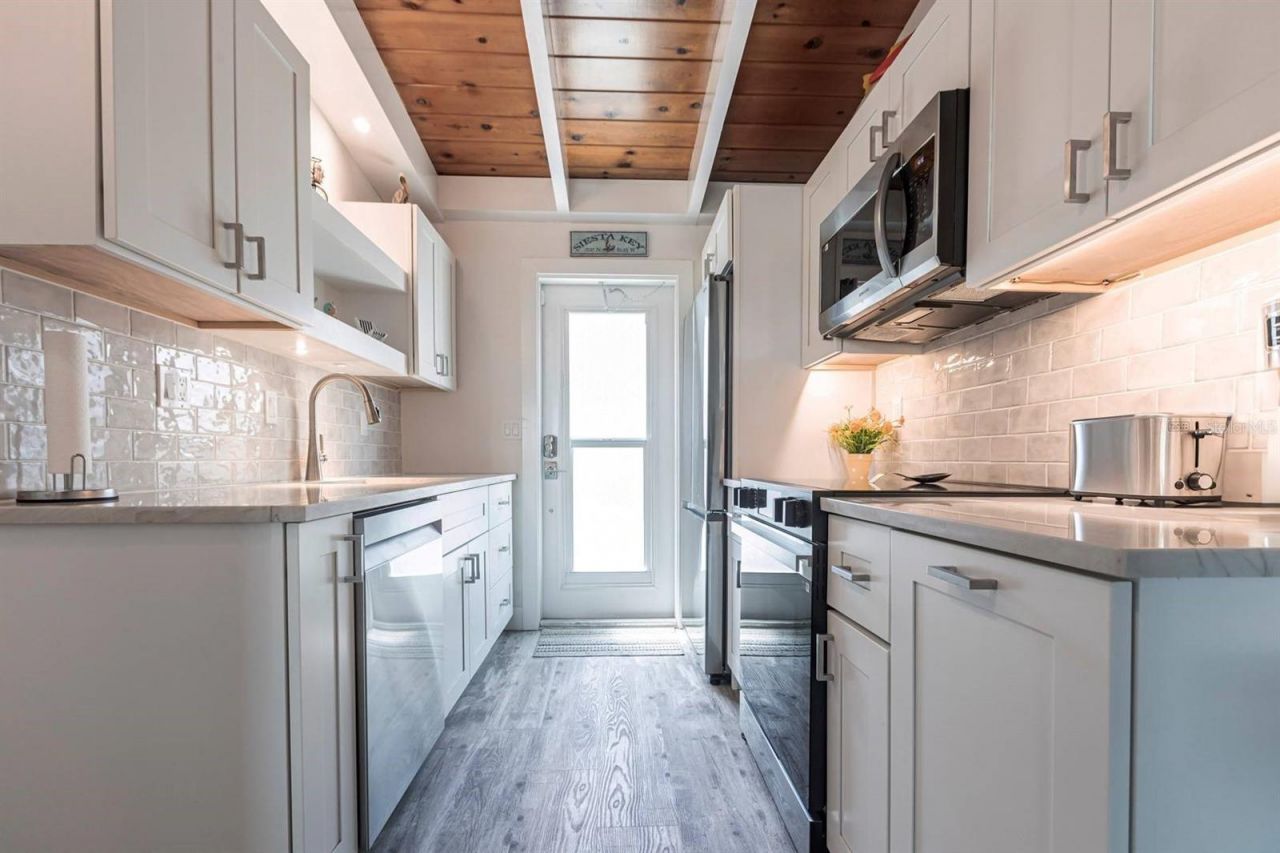 6006 Midnight Pass Road, Unit 29, Sarasota, FL 34242 Photo