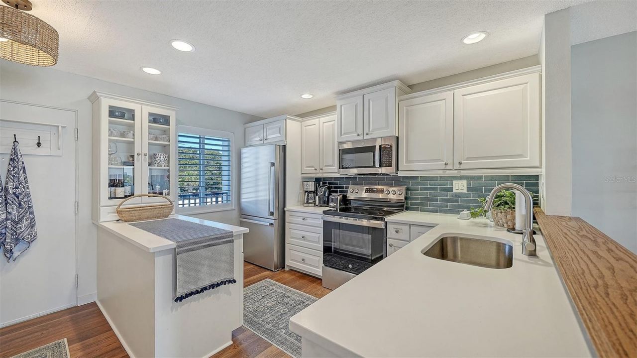 8977 Midnight Pass Road, Unit 222, Sarasota, FL 34242 Photo