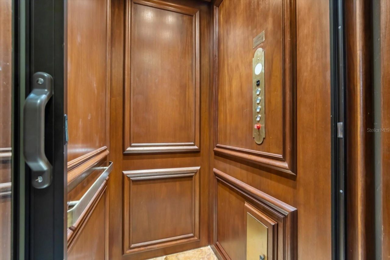 801 N Shore Drive, Anna Maria, FL 34216 Photo