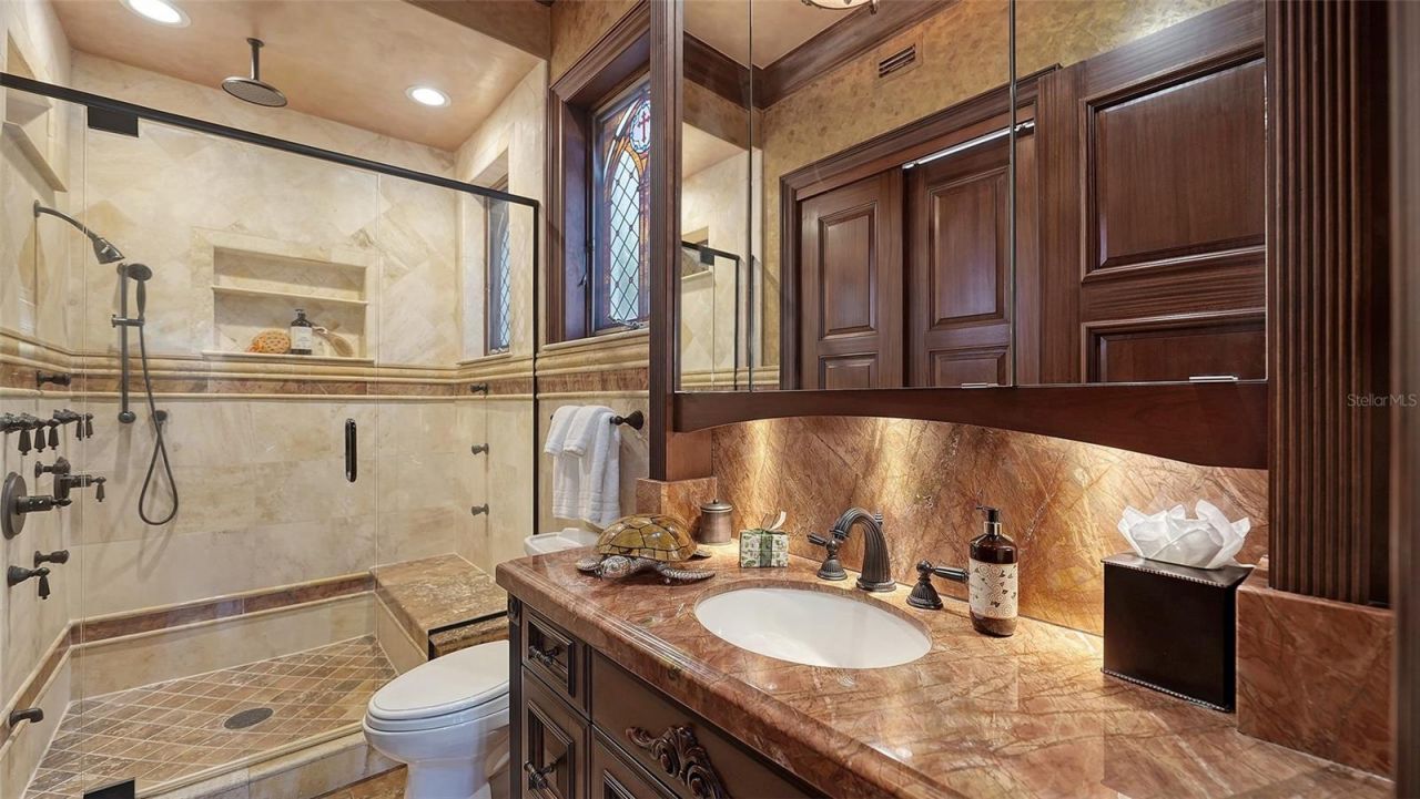 801 N Shore Drive, Anna Maria, FL 34216 Photo