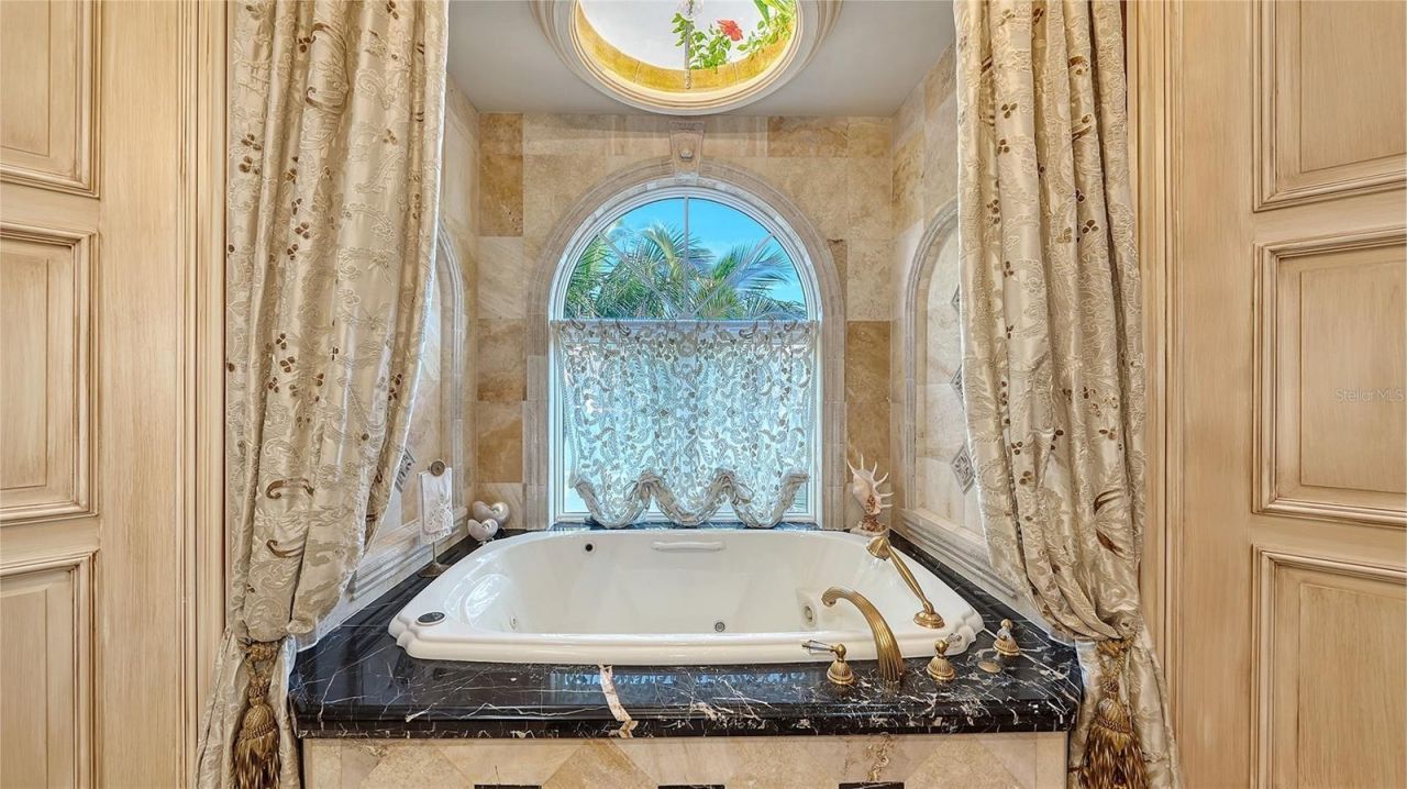801 N Shore Drive, Anna Maria, FL 34216 Photo