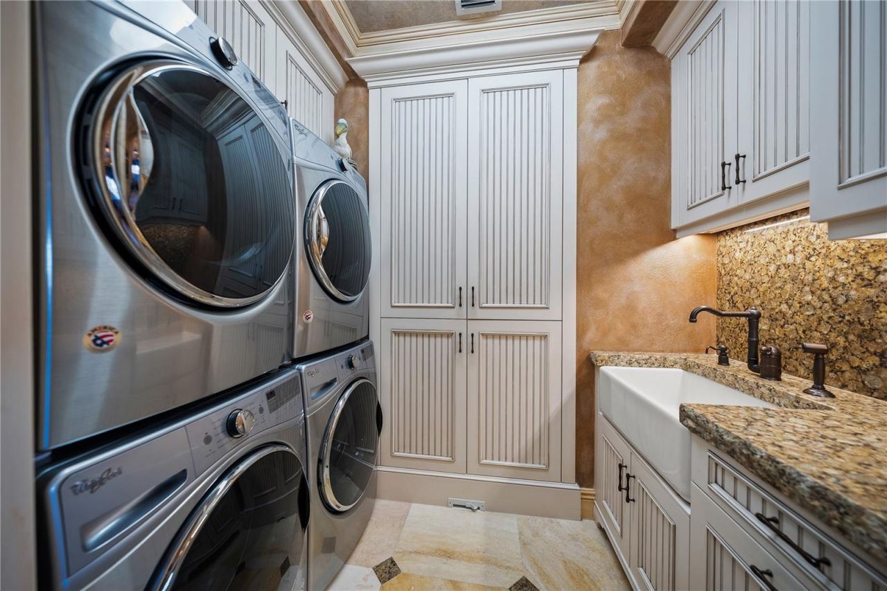 801 N Shore Drive, Anna Maria, FL 34216 Photo