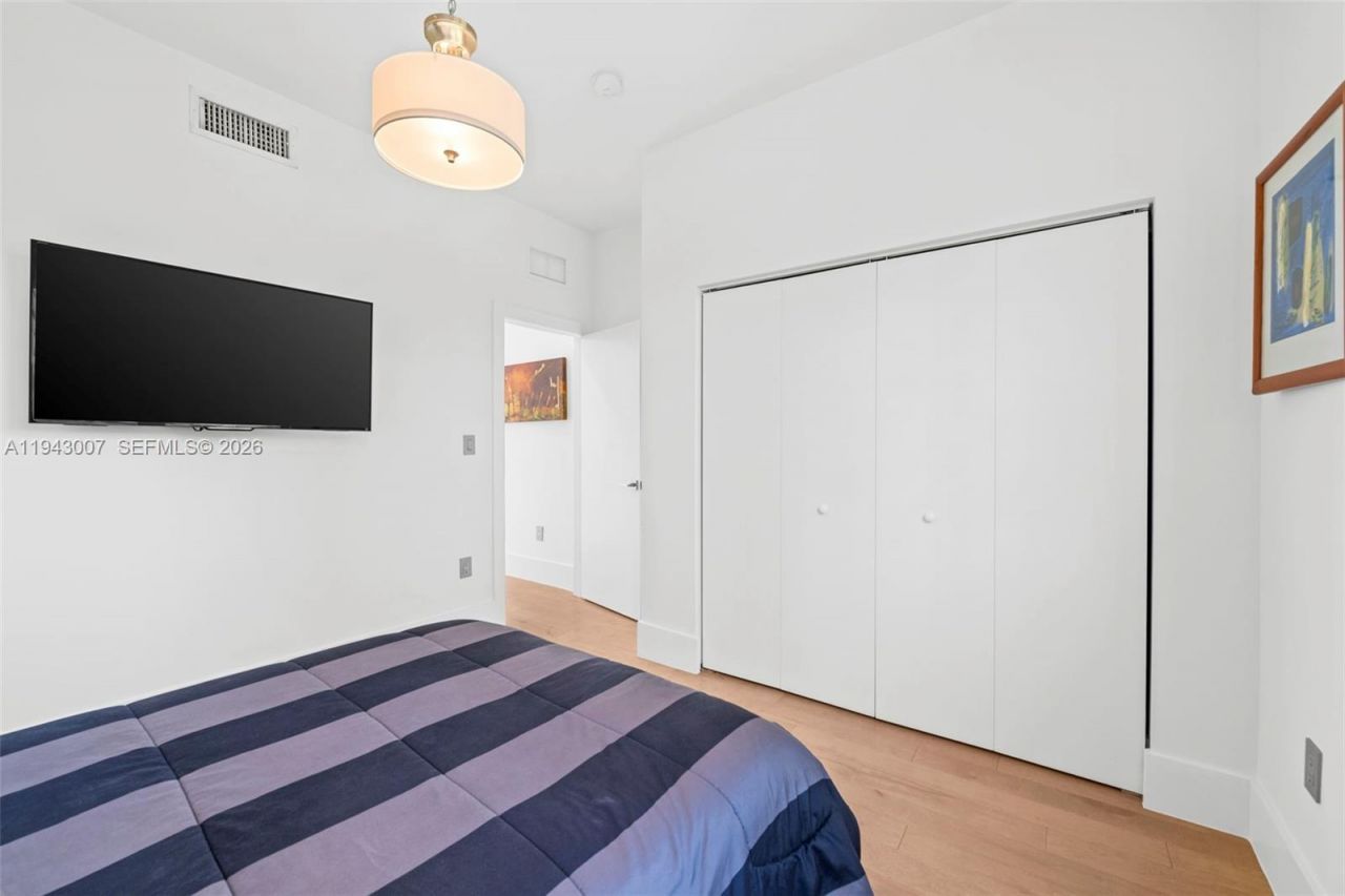 19005 Atlantic Blvd, Sunny Isles Beach, FL 33160 Photo