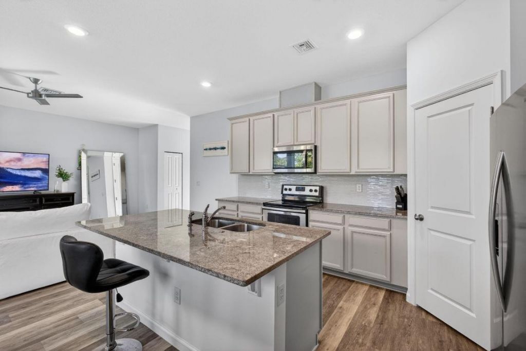 1822 Lake Cove Drive, Lake Worth, FL 33460 Photo