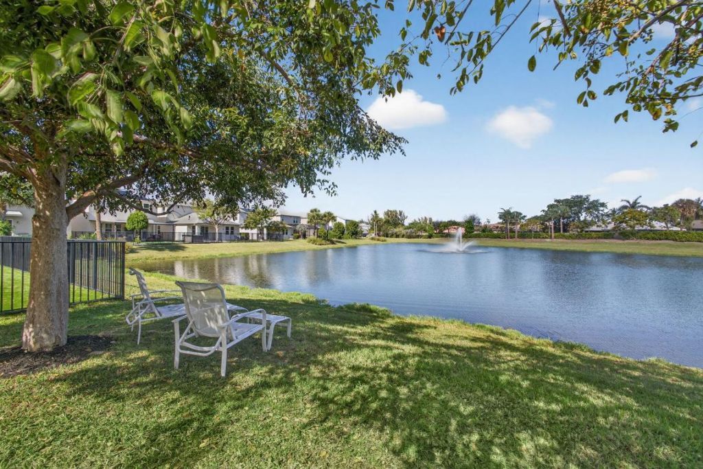 1822 Lake Cove Drive, Lake Worth, FL 33460 Photo