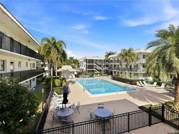 766 CENTRAL AVE., Unit 113, NAPLES, FL 34102
