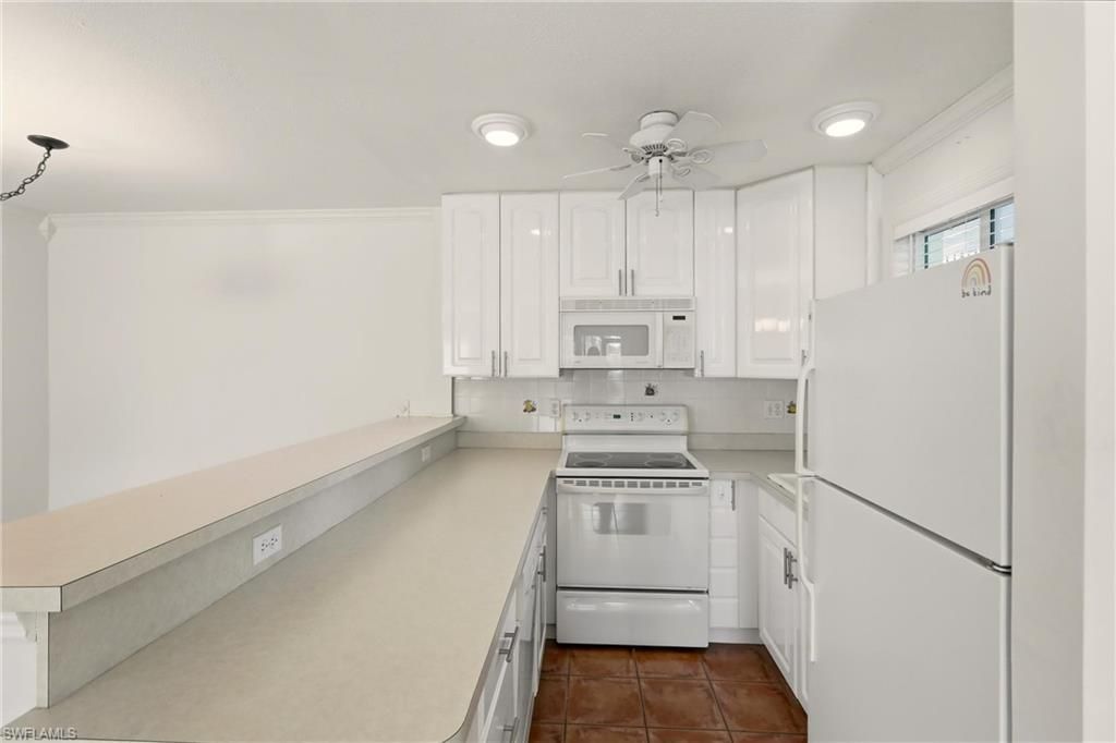 766 Central Ave., Unit 113, Naples, FL 34102 Photo