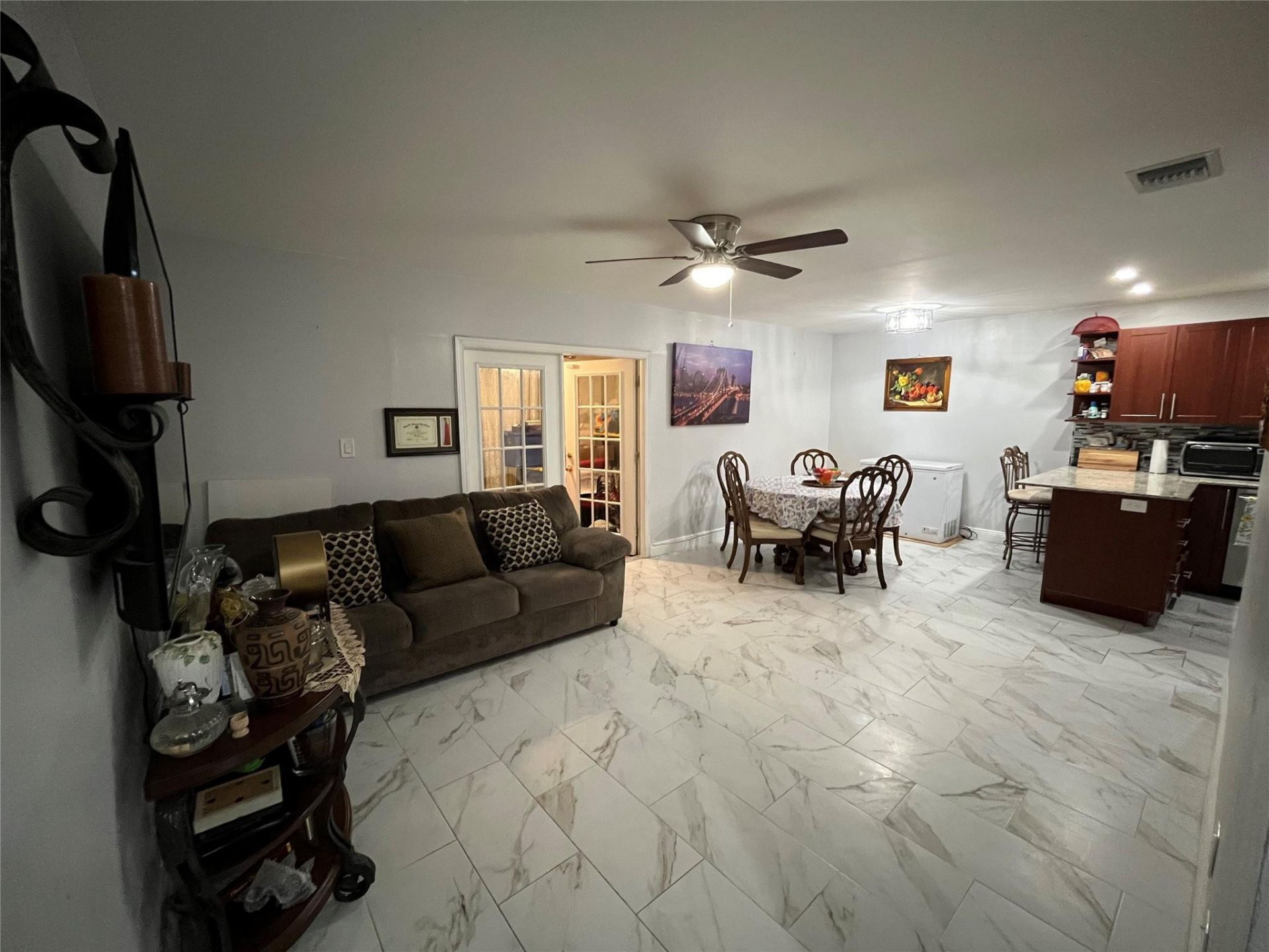 16 Spinning Wheel Lane, Tamarac, FL 33319 Photo