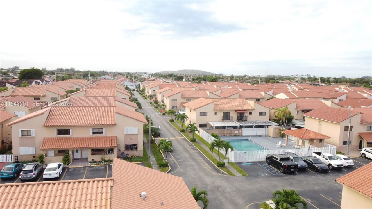 7801 W 29th Way, Unit 102, Hialeah, FL 33018 Photo