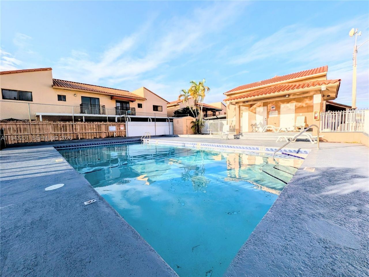 7801 W 29th Way, Unit 102, Hialeah, FL 33018 Photo