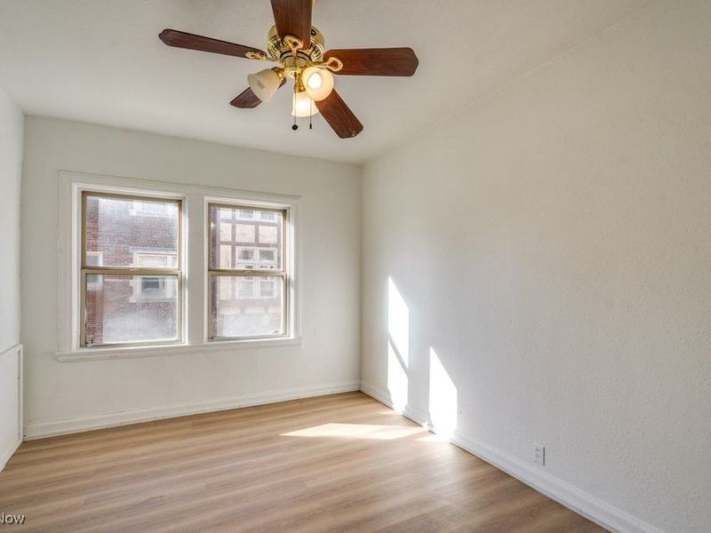 2828 S Moreland Boulevard, Cleveland, OH 44120 Photo 15