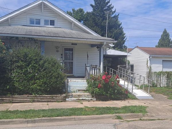 1009 Elm Street, Springfield, OH 45503