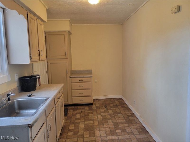 4176 W 143rd Street, Cleveland, OH 44135 Photo 6