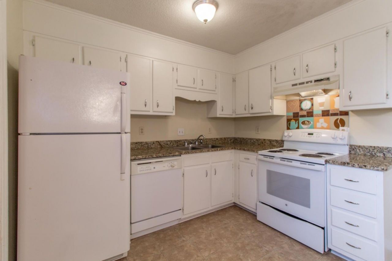 106 Timber Lane Photo 4