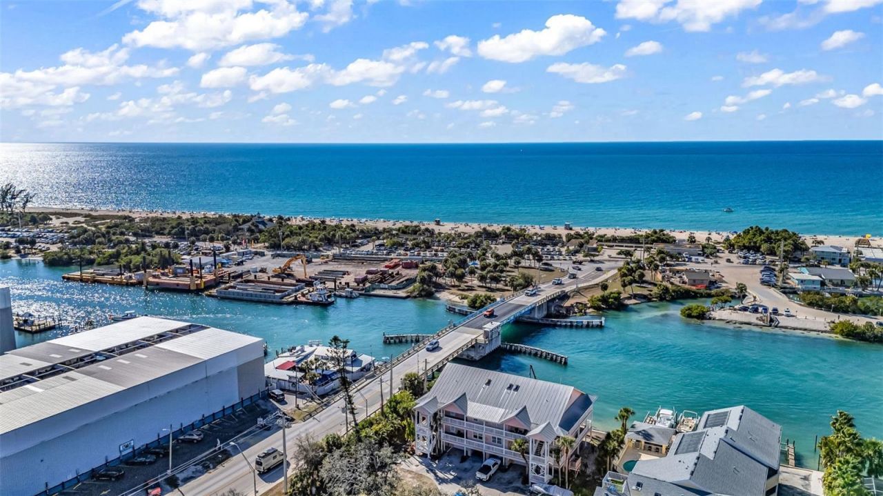312 Bayshore Road, Nokomis, FL 34275 Photo