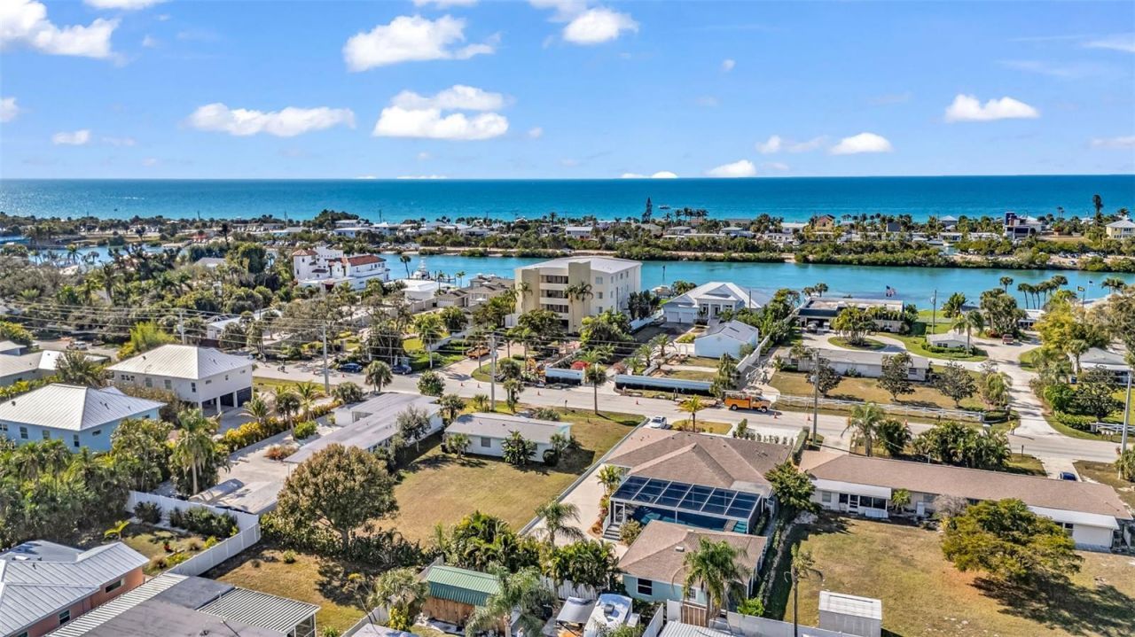 312 Bayshore Road, Nokomis, FL 34275 Photo