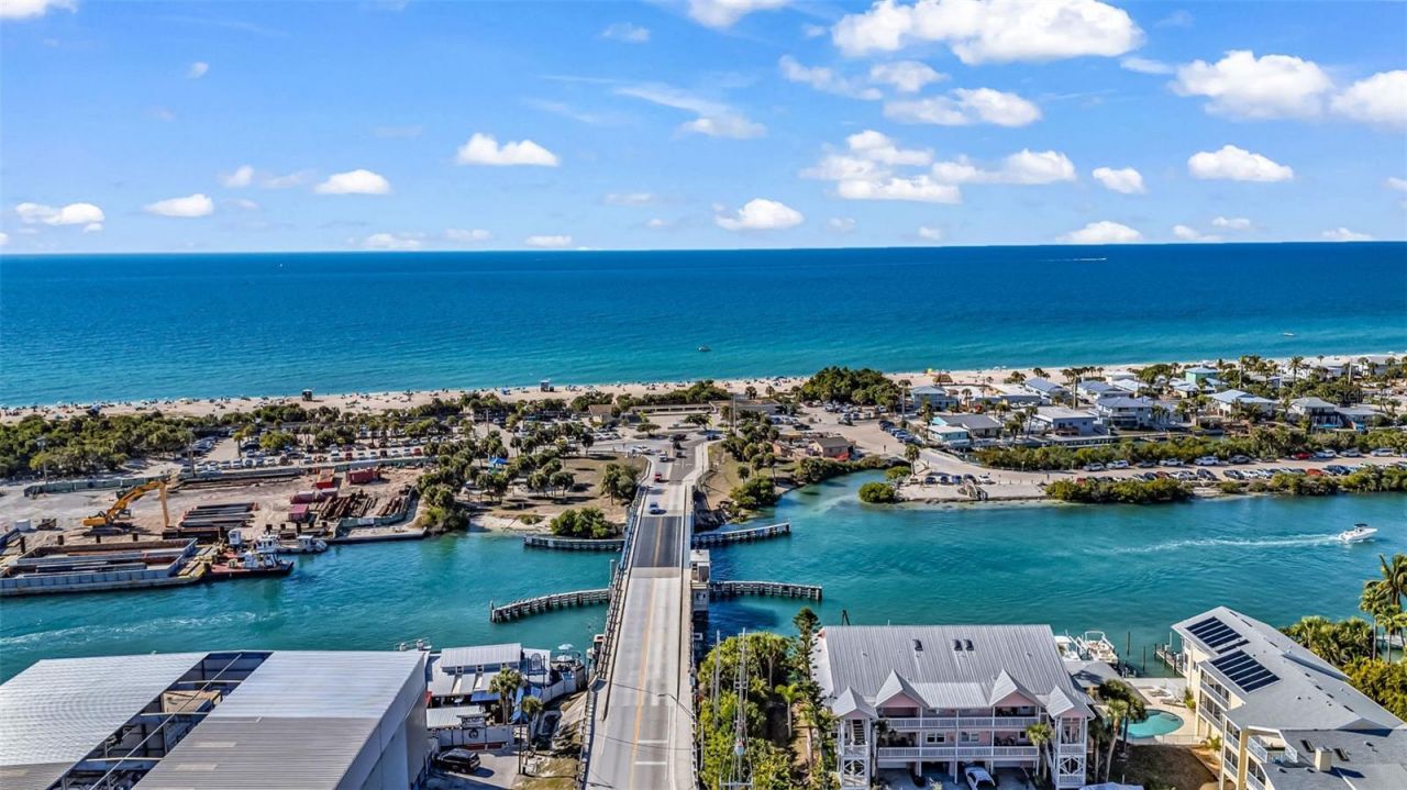312 Bayshore Road, Nokomis, FL 34275 Photo