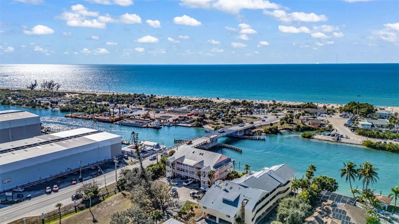 312 Bayshore Road, Nokomis, FL 34275 Photo