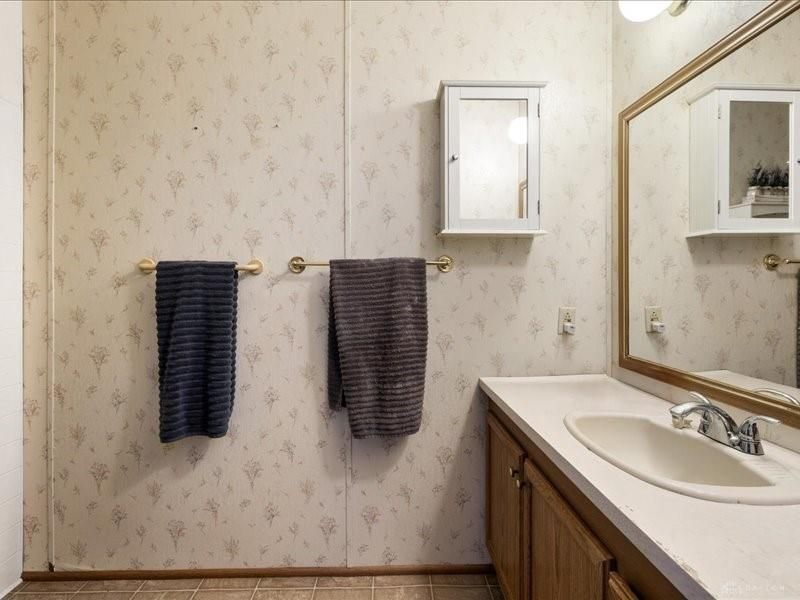 141 N Xenia Drive, Enon Vlg, OH 45323 Photo 20