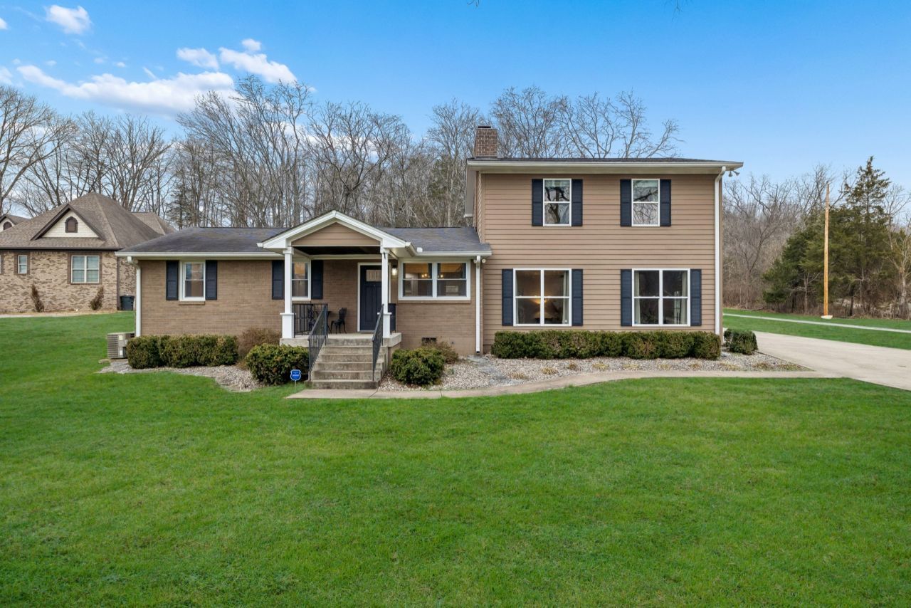 1285 Sandy Valley Rd, Hendersonville, TN 37075 Main Photo