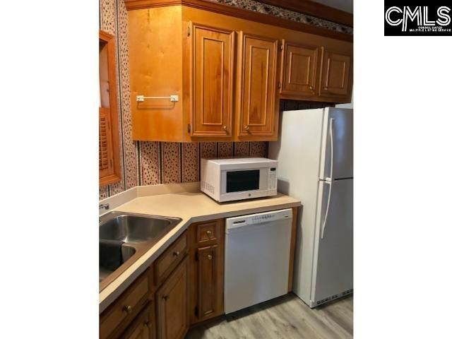 834 Moss Creek Drive  Photo 9