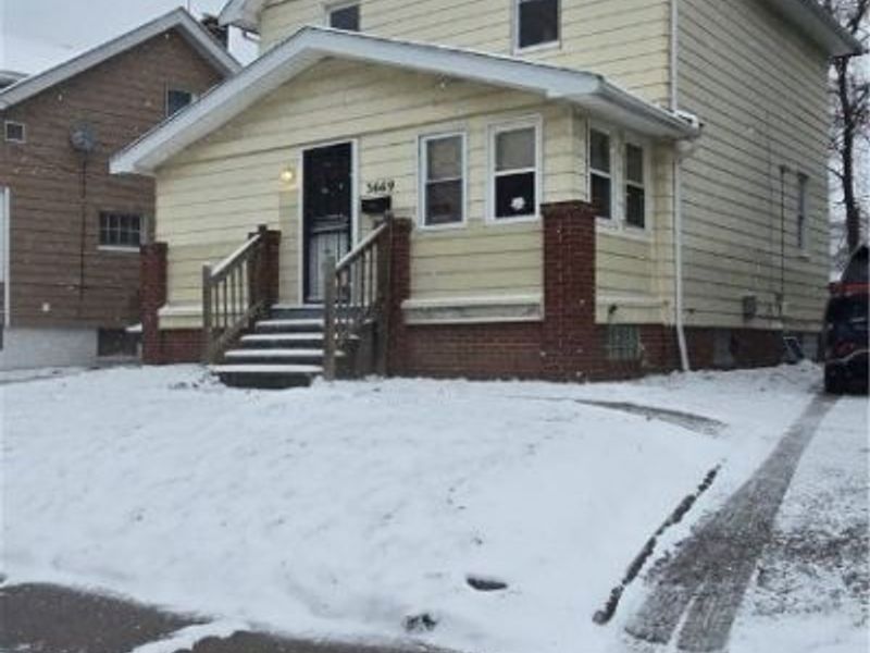 3669 E 112th Street, Cleveland, OH 44105 Photo 2