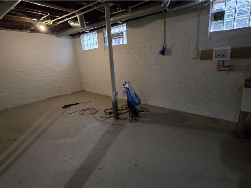 3669 E 112th Street, Cleveland, OH 44105 Photo 20