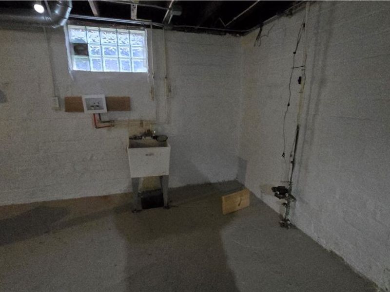 3669 E 112th Street, Cleveland, OH 44105 Photo 22